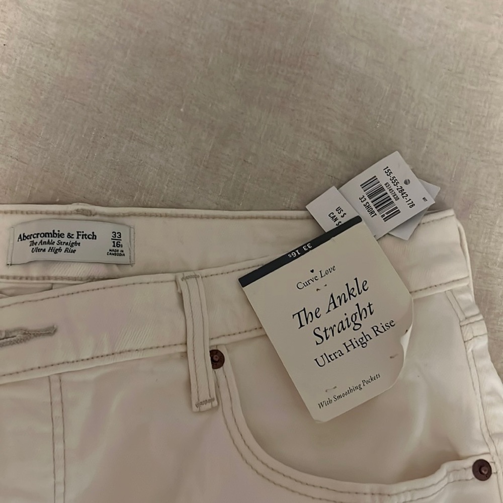 Abercrombie Curve Love the Ankle Straight Ultra High Rise